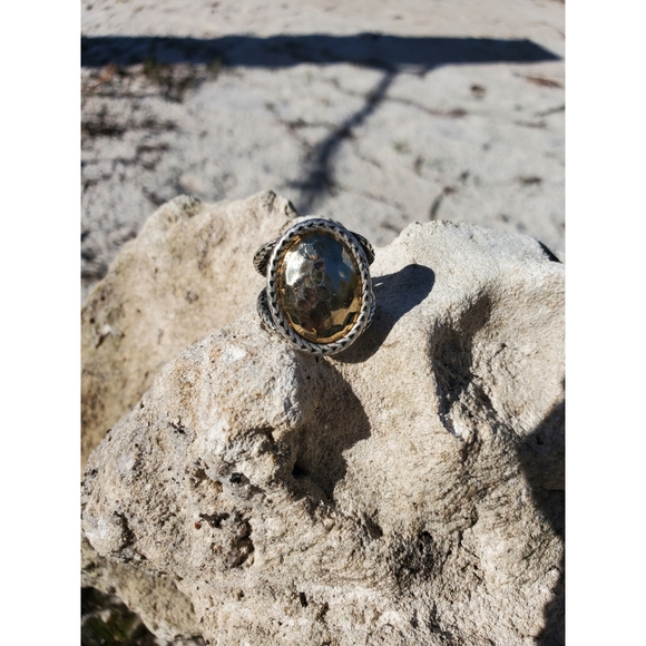 Vintage Jewelry - Premier Designs Ring